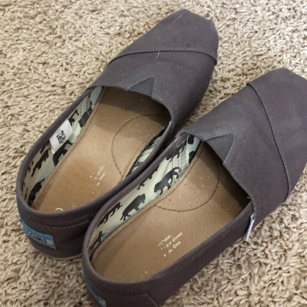 Toms